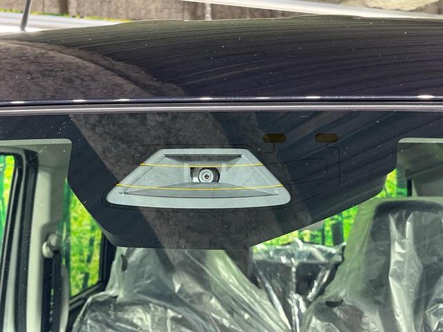 スペーシアカスタム ハイブリッドXS 禁煙車 両側電動ドア 衝突軽減装置 レーダークルーズ ハーフレザーシート コーナーセンサー スマートキー LEDヘッド オートハイビーム 車線逸脱警報 オートライト オートエアコン(4枚目)