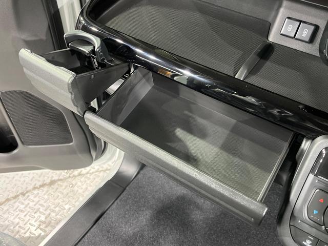 スペーシアカスタム ハイブリッドXS 禁煙車 両側電動ドア 衝突軽減装置 レーダークルーズ ハーフレザーシート コーナーセンサー スマートキー LEDヘッド オートハイビーム 車線逸脱警報 オートライト オートエアコン(39枚目)