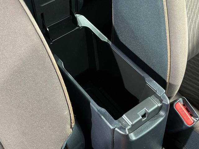 アクア G 純正SDナビ バックカメラ 禁煙車 スマートキー ETC オートエアコン Bluetooth CD DVD再生 フルセグ(40枚目)