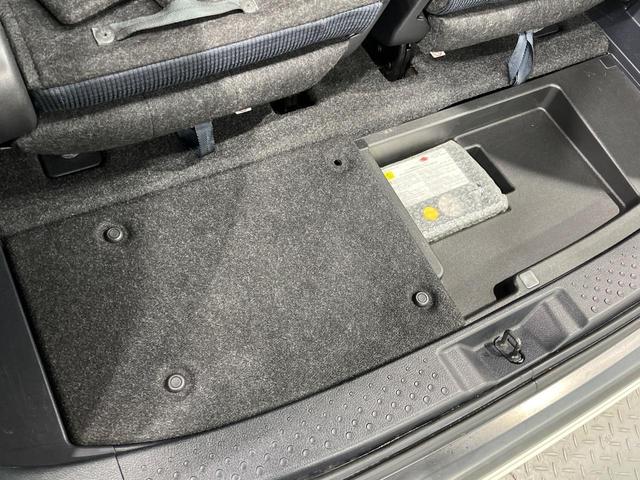 シエンタ ハイブリッドG 両側電動ドア バックカメラ 衝突軽減装置 禁煙車 スマートキー LEDヘッド ビルトインETC オートハイビーム オートライト オートエアコン 純正16インチアルミ フルセグ 電動格納ミラー(57枚目)