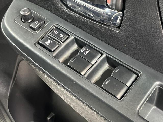 インプレッサスポーツ １．６ｉ－Ｌ　４ＷＤ　スマートキー　ＨＩＤヘッド　ＥＴＣ　オートエアコン　純正１５インチアルミ　Ｂｌｕｅｔｏｏｔｈ　ＣＤ　ＤＶＤ再生　フルセグ（6枚目）