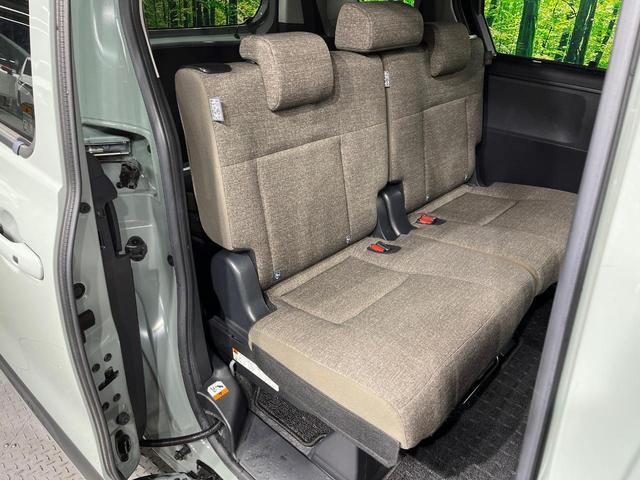 シエンタ ハイブリッドZ 両側電動ドア 10.5型純正ナビ バックカメラ 衝突被害軽減システム レーダークルーズ 禁煙車 コーナーセンサー スマートキー LEDヘッド ETC2.0 オートハイビーム 車線逸脱警報 オートライト(9枚目)