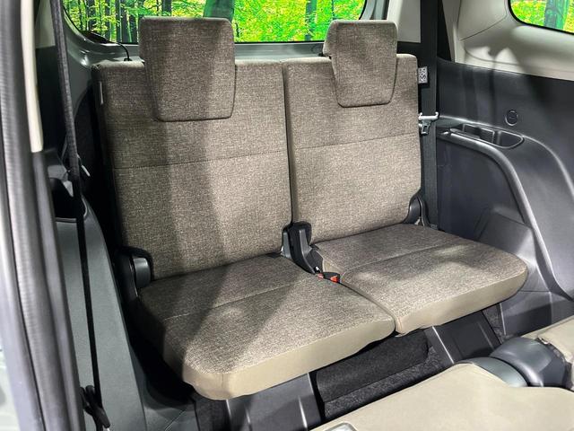 シエンタ ハイブリッドZ 両側電動ドア 10.5型純正ナビ バックカメラ 衝突被害軽減システム レーダークルーズ 禁煙車 コーナーセンサー スマートキー LEDヘッド ETC2.0 オートハイビーム 車線逸脱警報 オートライト(10枚目)