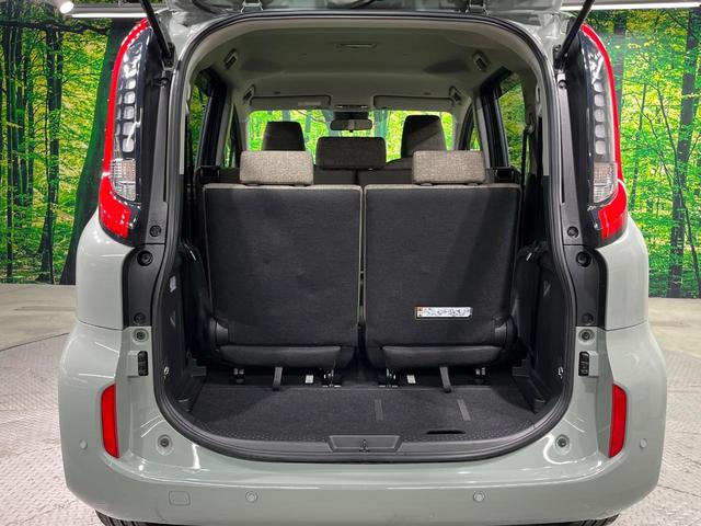 シエンタ ハイブリッドZ 両側電動ドア 10.5型純正ナビ バックカメラ 衝突被害軽減システム レーダークルーズ 禁煙車 コーナーセンサー スマートキー LEDヘッド ETC2.0 オートハイビーム 車線逸脱警報 オートライト(11枚目)