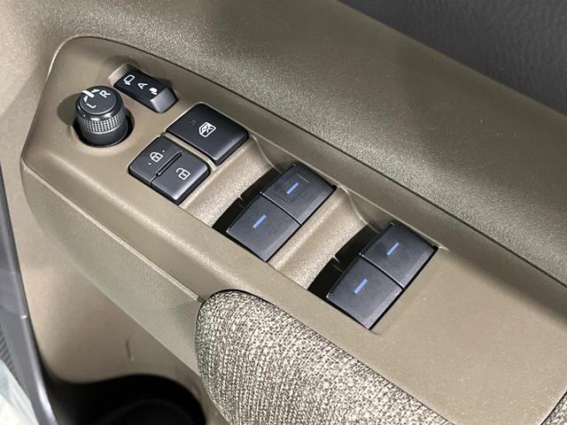 シエンタ ハイブリッドZ 両側電動ドア 10.5型純正ナビ バックカメラ 衝突被害軽減システム レーダークルーズ 禁煙車 コーナーセンサー スマートキー LEDヘッド ETC2.0 オートハイビーム 車線逸脱警報 オートライト(53枚目)