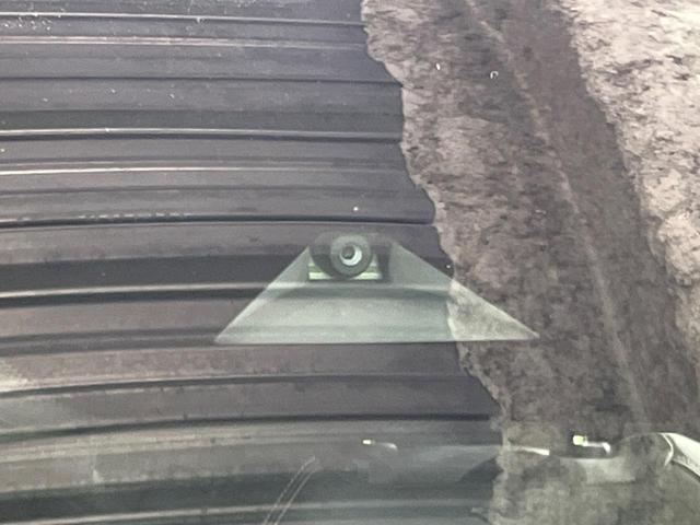 オーラ ニスモ 全周囲カメラ 衝突被害軽減システム レーダークルーズ 禁煙車 ハーフレザーシート コーナーセンサー スマートキー LEDヘッド ETC2.0 オートハイビーム 車線逸脱警報 オートライト(3枚目)