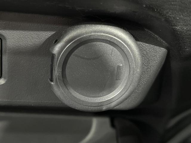 オーラ ニスモ 全周囲カメラ 衝突被害軽減システム レーダークルーズ 禁煙車 ハーフレザーシート コーナーセンサー スマートキー LEDヘッド ETC2.0 オートハイビーム 車線逸脱警報 オートライト(41枚目)