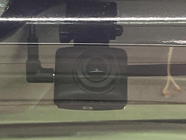 デリカD:5 P 4WD 純正10型ナビ 両側電動ドア 全周囲カメラ 衝突被害軽減システム レーダークルーズ 禁煙車 電動リアゲート パワーシート ドラレコ スマートキー LEDヘッド ETC オートハイビーム(60枚目)