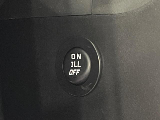 スイフトスポーツ ベースグレード MT車 全周囲カメラ 衝突被害軽減システム 禁煙車 ハーフレザーシート シートヒーター ドラレコ コーナーセンサー スマートキー LEDヘッド ビルトインETC 純正17インチアルミ 車線逸脱警報(28枚目)