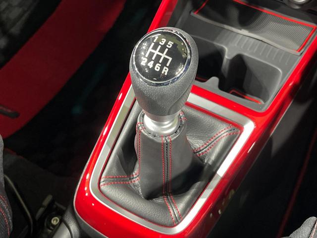 スイフトスポーツ ベースグレード MT車 全周囲カメラ 衝突被害軽減システム 禁煙車 ハーフレザーシート シートヒーター ドラレコ コーナーセンサー スマートキー LEDヘッド ビルトインETC 純正17インチアルミ 車線逸脱警報(39枚目)