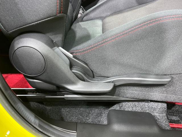 スイフトスポーツ ベースグレード MT車 全周囲カメラ 衝突被害軽減システム 禁煙車 ハーフレザーシート シートヒーター ドラレコ コーナーセンサー スマートキー LEDヘッド ビルトインETC 純正17インチアルミ 車線逸脱警報(44枚目)