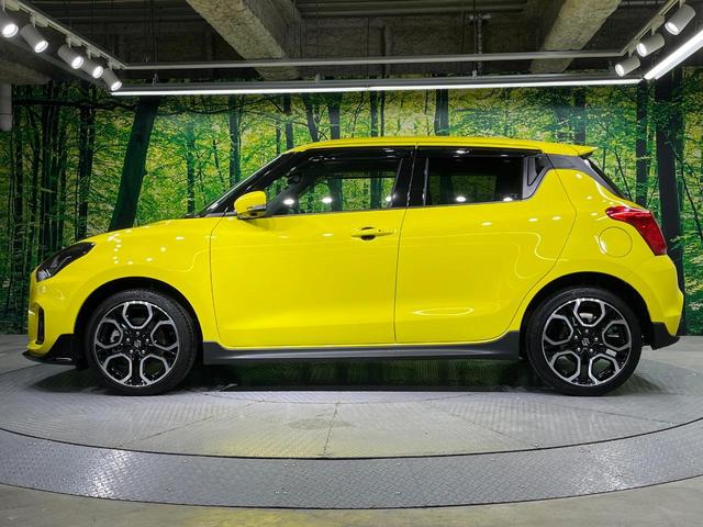 スイフトスポーツ ベースグレード MT車 全周囲カメラ 衝突被害軽減システム 禁煙車 ハーフレザーシート シートヒーター ドラレコ コーナーセンサー スマートキー LEDヘッド ビルトインETC 純正17インチアルミ 車線逸脱警報(64枚目)