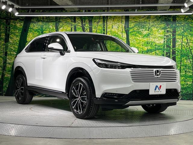 高透明度のガラス皮膜で撥水はもちろん、上質なツヤ・光沢を実現。紫外線や酸性雨から大切な愛車を保護し、色あせ・劣化を防止。「弾スプラッシュコート」、「弾プリミッサコート」からお選びいただけます。