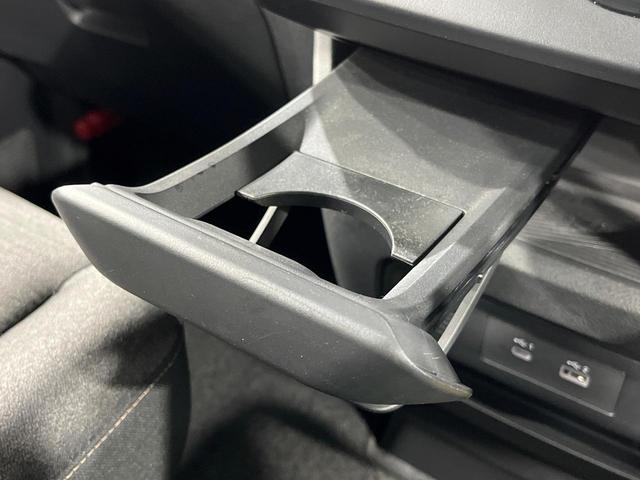 セレナ ハイウェイスターV 両側電動ドア 12.3インチメーカーナビ 全周囲カメラ 衝突軽減 プロパイロット 禁煙車 コーナーセンサー スマートキー LEDヘッド ETC ブラインドスポットモニター デジタルインナーミラー(45枚目)