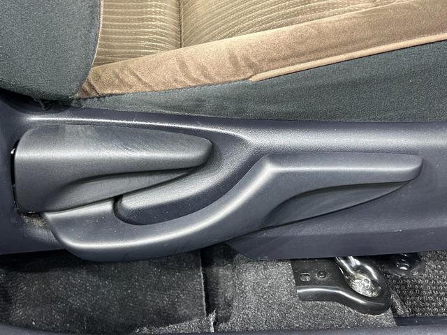 アクア Ｇ　バックカメラ　ＳＤナビ　禁煙車　スマートキー　ＥＴＣ　オートライト　オートエアコン　Ｂｌｕｅｔｏｏｔｈ　ＣＤ　ＤＶＤ再生　フルセグ（41枚目）