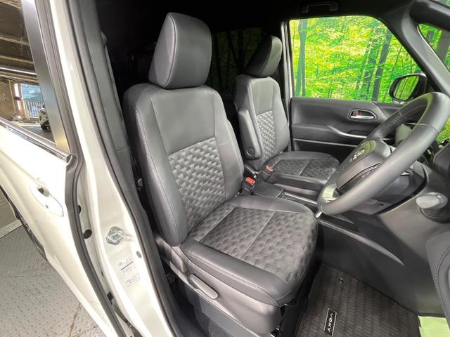 ヴォクシー ハイブリッドＳ－Ｚ　純正１０型ナビ　両側電動ドア　バックカメラ　衝突軽減　レーダークルーズ　禁煙車　ハーフレザーシート　コーナーセンサー　スマートキー　ＬＥＤヘッド　ＥＴＣ　シートヒーター　車線逸脱警報（8枚目）