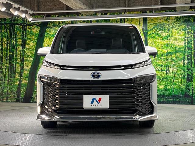 ヴォクシー ハイブリッドＳ－Ｚ　純正１０型ナビ　両側電動ドア　バックカメラ　衝突軽減　レーダークルーズ　禁煙車　ハーフレザーシート　コーナーセンサー　スマートキー　ＬＥＤヘッド　ＥＴＣ　シートヒーター　車線逸脱警報（15枚目）