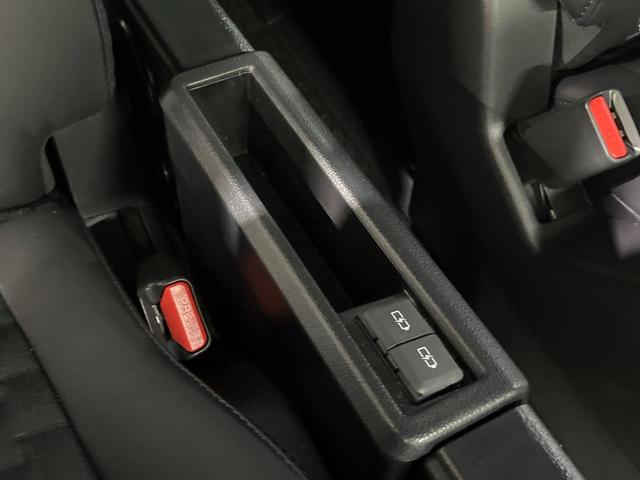 ヴォクシー ハイブリッドＳ－Ｚ　純正１０型ナビ　両側電動ドア　バックカメラ　衝突軽減　レーダークルーズ　禁煙車　ハーフレザーシート　コーナーセンサー　スマートキー　ＬＥＤヘッド　ＥＴＣ　シートヒーター　車線逸脱警報（53枚目）