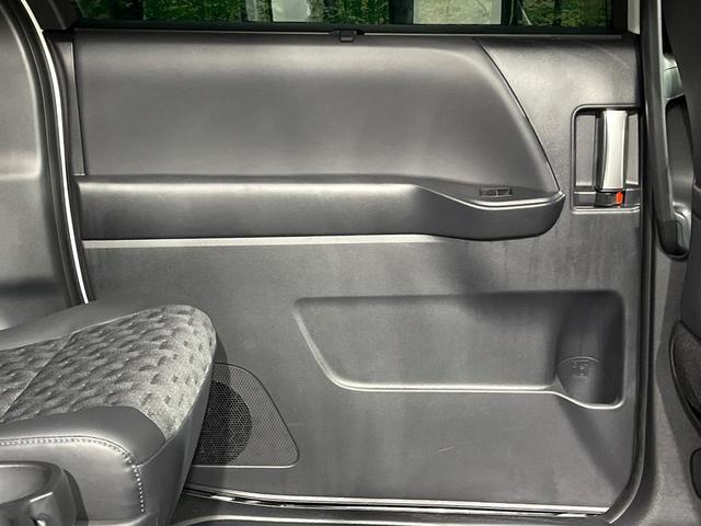 ヴォクシー ハイブリッドＳ－Ｚ　純正１０型ナビ　両側電動ドア　バックカメラ　衝突軽減　レーダークルーズ　禁煙車　ハーフレザーシート　コーナーセンサー　スマートキー　ＬＥＤヘッド　ＥＴＣ　シートヒーター　車線逸脱警報（60枚目）