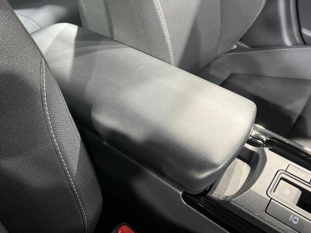 プリウス G 8インチ純正ディスプレイオーディオ バックカメラ 衝突被害軽減システム レーダークルーズ 禁煙車 コーナーセンサー シートヒーター ビルトインETC 純正19インチアルミ オートハイビーム(49枚目)