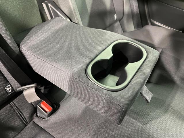 プリウス G 8インチ純正ディスプレイオーディオ バックカメラ 衝突被害軽減システム レーダークルーズ 禁煙車 コーナーセンサー シートヒーター ビルトインETC 純正19インチアルミ オートハイビーム(61枚目)