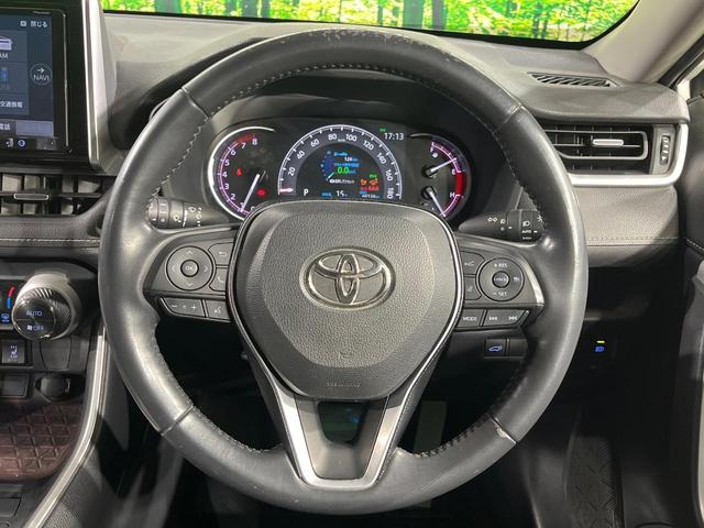 ＲＡＶ４ Ｇ　Ｚパッケージ　９インチナビ　バックカメラ　衝突軽減　レーダークルーズ　禁煙車　パワーバックドア　合皮シート　パワーシート　コーナーセンサー　スマートキー　ＬＥＤヘッド　ビルトインＥＴＣ　純正１９インチアルミ（11枚目）