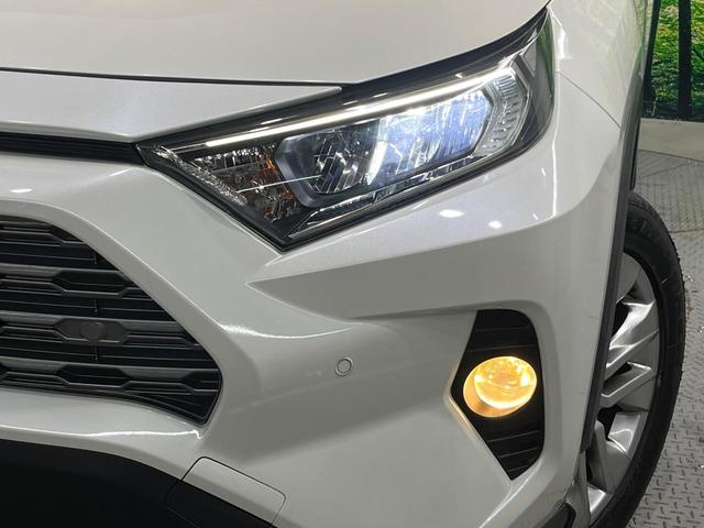ＲＡＶ４ Ｇ　Ｚパッケージ　９インチナビ　バックカメラ　衝突軽減　レーダークルーズ　禁煙車　パワーバックドア　合皮シート　パワーシート　コーナーセンサー　スマートキー　ＬＥＤヘッド　ビルトインＥＴＣ　純正１９インチアルミ（12枚目）