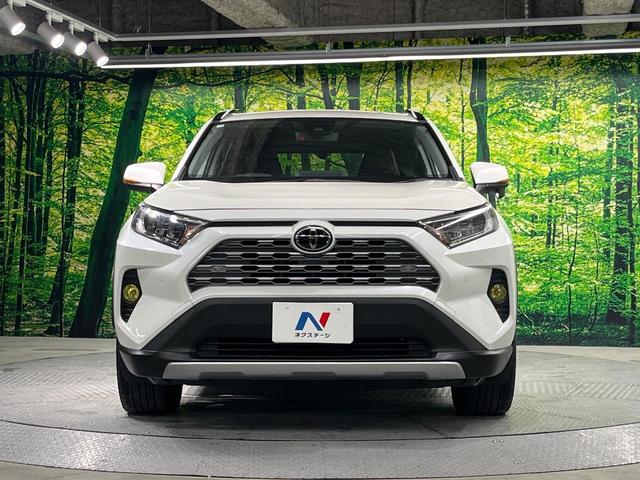 ＲＡＶ４ Ｇ　Ｚパッケージ　９インチナビ　バックカメラ　衝突軽減　レーダークルーズ　禁煙車　パワーバックドア　合皮シート　パワーシート　コーナーセンサー　スマートキー　ＬＥＤヘッド　ビルトインＥＴＣ　純正１９インチアルミ（14枚目）