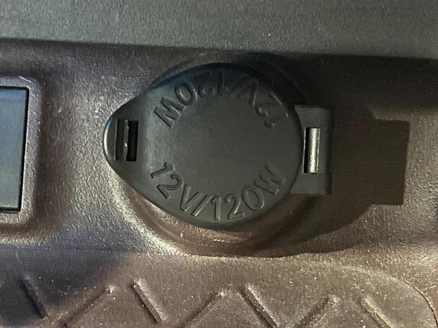 ＲＡＶ４ Ｇ　Ｚパッケージ　９インチナビ　バックカメラ　衝突軽減　レーダークルーズ　禁煙車　パワーバックドア　合皮シート　パワーシート　コーナーセンサー　スマートキー　ＬＥＤヘッド　ビルトインＥＴＣ　純正１９インチアルミ（44枚目）