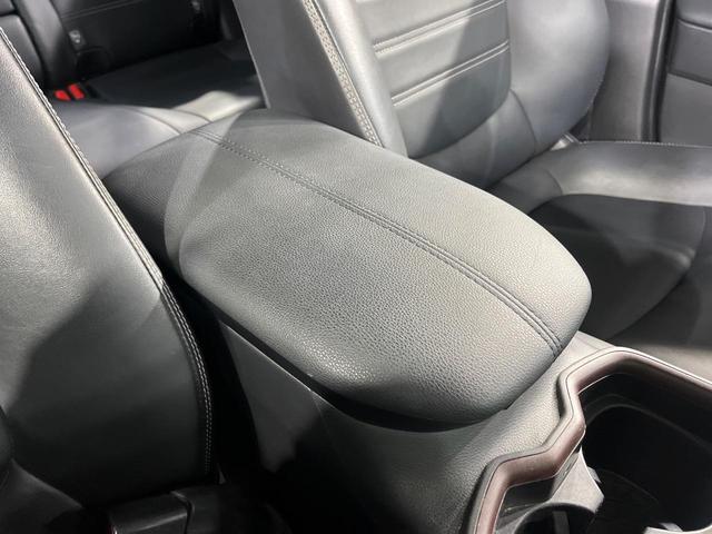 ＲＡＶ４ Ｇ　Ｚパッケージ　９インチナビ　バックカメラ　衝突軽減　レーダークルーズ　禁煙車　パワーバックドア　合皮シート　パワーシート　コーナーセンサー　スマートキー　ＬＥＤヘッド　ビルトインＥＴＣ　純正１９インチアルミ（49枚目）