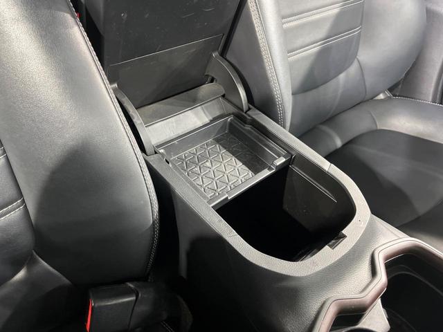 ＲＡＶ４ Ｇ　Ｚパッケージ　９インチナビ　バックカメラ　衝突軽減　レーダークルーズ　禁煙車　パワーバックドア　合皮シート　パワーシート　コーナーセンサー　スマートキー　ＬＥＤヘッド　ビルトインＥＴＣ　純正１９インチアルミ（50枚目）