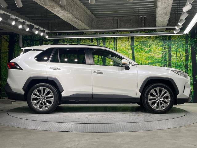 ＲＡＶ４ Ｇ　Ｚパッケージ　９インチナビ　バックカメラ　衝突軽減　レーダークルーズ　禁煙車　パワーバックドア　合皮シート　パワーシート　コーナーセンサー　スマートキー　ＬＥＤヘッド　ビルトインＥＴＣ　純正１９インチアルミ（69枚目）