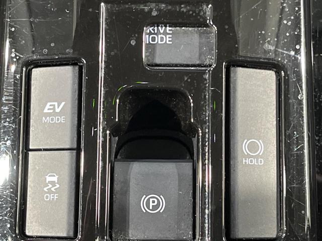 プリウス Ｘ　禁煙車　純正８インチディスプレイオーディオ　バックカメラ　衝突軽減　車線逸脱　レーダークルーズコントロール　ＢＳＭ　ＬＥＤヘッド　フルセグ　Ａｐｐｌｅｃａｒｐｌａｙ　ＥＴＣ２．０　ドラレコ（27枚目）