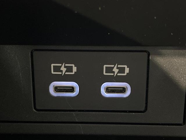 プリウス Ｘ　禁煙車　純正８インチディスプレイオーディオ　バックカメラ　衝突軽減　車線逸脱　レーダークルーズコントロール　ＢＳＭ　ＬＥＤヘッド　フルセグ　Ａｐｐｌｅｃａｒｐｌａｙ　ＥＴＣ２．０　ドラレコ（42枚目）