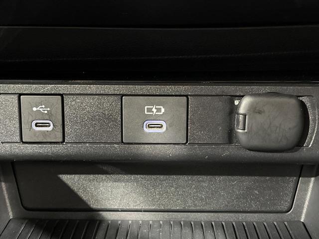 プリウス Ｘ　禁煙車　純正８インチディスプレイオーディオ　バックカメラ　衝突軽減　車線逸脱　レーダークルーズコントロール　ＢＳＭ　ＬＥＤヘッド　フルセグ　Ａｐｐｌｅｃａｒｐｌａｙ　ＥＴＣ２．０　ドラレコ（43枚目）