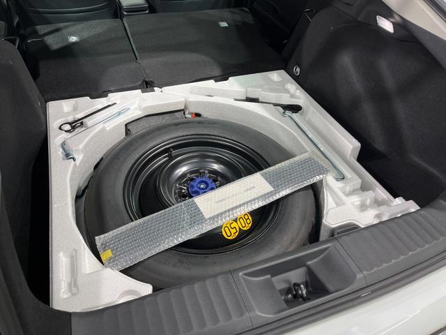 プリウス Ｘ　禁煙車　純正８インチディスプレイオーディオ　バックカメラ　衝突軽減　車線逸脱　レーダークルーズコントロール　ＢＳＭ　ＬＥＤヘッド　フルセグ　Ａｐｐｌｅｃａｒｐｌａｙ　ＥＴＣ２．０　ドラレコ（50枚目）