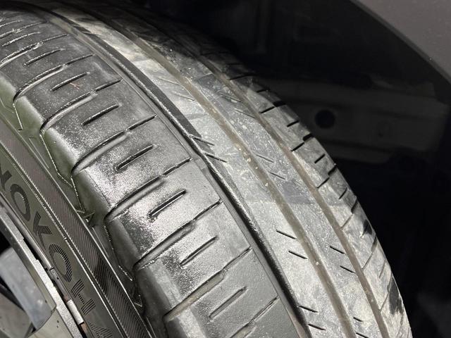 プリウス Ｘ　禁煙車　純正８インチディスプレイオーディオ　バックカメラ　衝突軽減　車線逸脱　レーダークルーズコントロール　ＢＳＭ　ＬＥＤヘッド　フルセグ　Ａｐｐｌｅｃａｒｐｌａｙ　ＥＴＣ２．０　ドラレコ（68枚目）