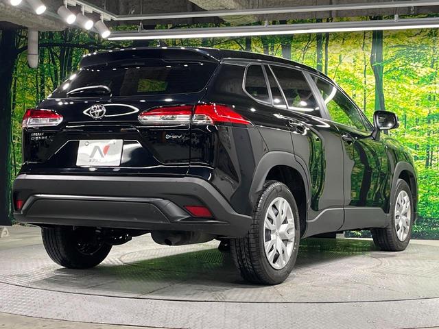 カローラクロス ハイブリッド　Ｇ　純正８型ディスプレイオーディオ　バックカメラ　衝突軽減　レーダークルーズ　禁煙車　コーナーセンサー　ＬＥＤヘッド　ＥＴＣ　オートハイビーム　オートライト　オートエアコン　Ｂｌｕｅｔｏｏｔｈ（17枚目）