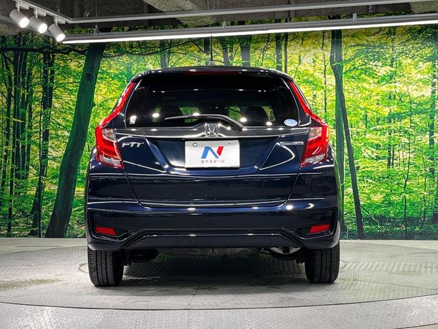 安心の最長１０年・走行無制限保証（有償）をご用意。保証内容も充実はもちろん、無料点検＆オイル交換や、年中無休の全国・２４時間ロードサービスも付帯されておりますのでご安心下さい。