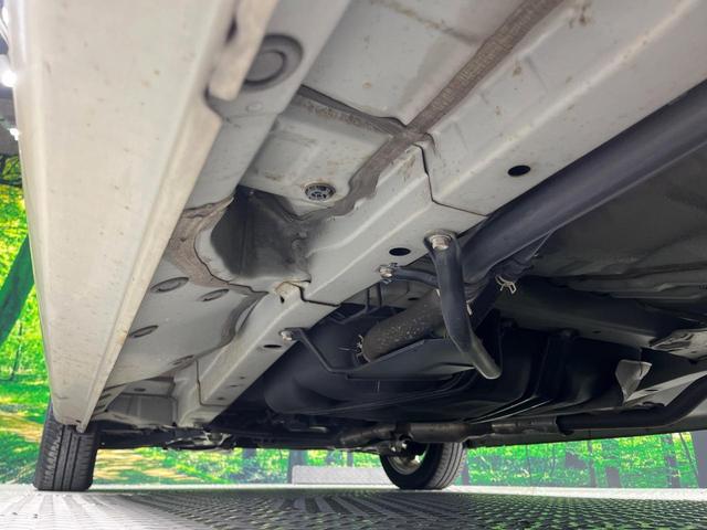 Ｎ－ＢＯＸ ２トーンカラースタイル　Ｇ　ＳＳパッケージ　純正ナビ　両側電動ドア　バックカメラ　衝突軽減　禁煙車　スマートキー　ＨＩＤヘッドライト　ＥＴＣ　オートライト　オートエアコン　Ｂｌｕｅｔｏｏｔｈ　シートヒーター　ステアリングスイッチ（51枚目）