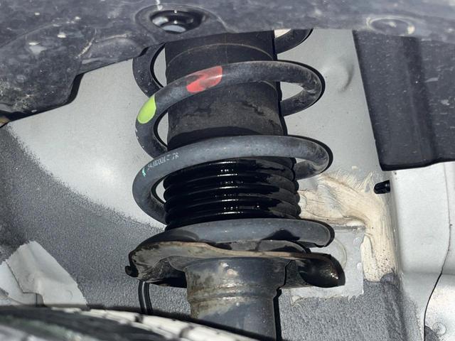 マーチ Ｓ　純正ナビ　バックカメラ　禁煙車　ドラレコ　ＬＥＤヘッド　ＥＴＣ　Ｂｌｕｅｔｏｏｔｈ　ＣＤ　フルセグ　ドアバイザー　プライバシーガラス（20枚目）