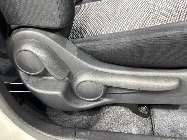 マーチ Ｓ　純正ナビ　バックカメラ　禁煙車　ドラレコ　ＬＥＤヘッド　ＥＴＣ　Ｂｌｕｅｔｏｏｔｈ　ＣＤ　フルセグ　ドアバイザー　プライバシーガラス（35枚目）