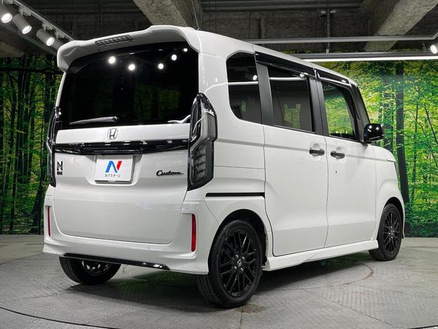 N-BOXカスタム Lターボ スタイル+ブラック 両側電動スライド 8インチナビ バックカメラ 衝突軽減 レーダークルーズ 禁煙車 ハーフレザーシート シートヒーター コーナーセンサー レーンキープ スマートキー LEDヘッド オートブレーキホールド(17枚目)