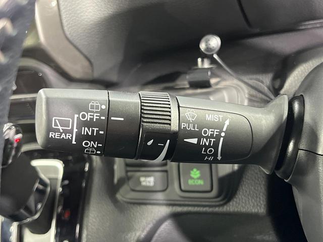 N-BOXカスタム Lターボ スタイル+ブラック 両側電動スライド 8インチナビ バックカメラ 衝突軽減 レーダークルーズ 禁煙車 ハーフレザーシート シートヒーター コーナーセンサー レーンキープ スマートキー LEDヘッド オートブレーキホールド(32枚目)