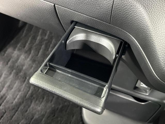 N-BOXカスタム Lターボ スタイル+ブラック 両側電動スライド 8インチナビ バックカメラ 衝突軽減 レーダークルーズ 禁煙車 ハーフレザーシート シートヒーター コーナーセンサー レーンキープ スマートキー LEDヘッド オートブレーキホールド(40枚目)