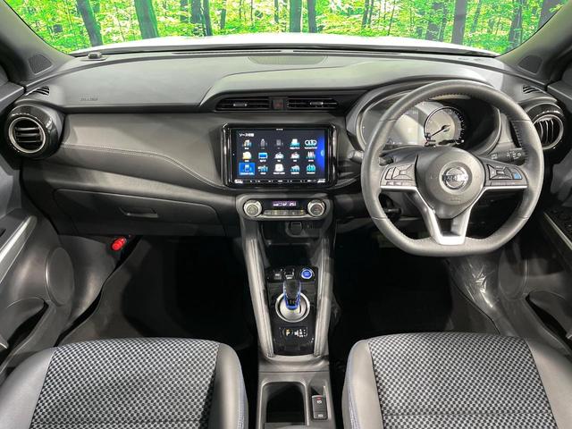キックス Ｘ　９型ナビ　全周囲カメラ　衝突軽減　プロパイロット　禁煙車　２トーンカラー　コーナーセンサー　スマートキー　ＬＥＤヘッド　ＥＴＣ　デジタルインナーミラー　オートブレーキホールド　オートライト（2枚目）