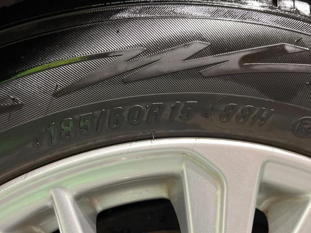 ヴィッツ ハイブリッドＵ　純正ナビ　バックカメラ　衝突軽減　禁煙車　シートヒーター　スマートキー　ＬＥＤヘッドライト　ＥＴＣ　クルコン　オートハイビーム　オートエアコン　Ｂｌｕｅｔｏｏｔｈ　ステアリングスイッチ（57枚目）