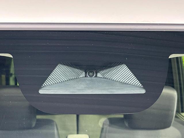 Ｎ－ＢＯＸ ベースグレード　届出済未使用車　電動スライドドア　衝突軽減　レーダークルーズ　コーナーセンサー　レーンキープ　スマートキー　ＬＥＤヘッド　純正１４インチアルミ　オートハイビーム　車線逸脱警報　オートライト（3枚目）