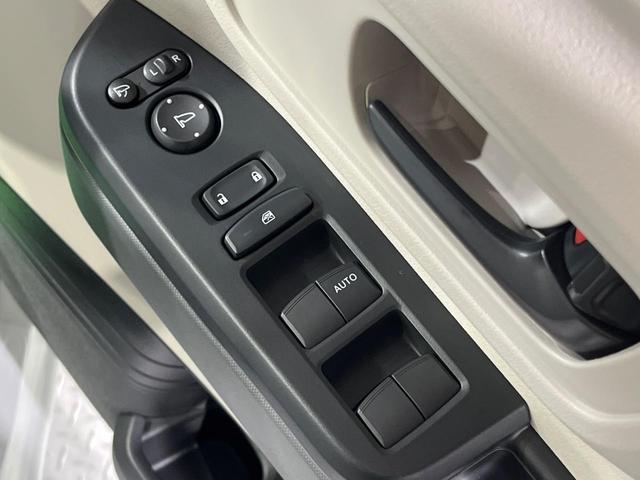 Ｎ－ＢＯＸ ベースグレード　届出済未使用車　電動スライドドア　衝突軽減　レーダークルーズ　コーナーセンサー　レーンキープ　スマートキー　ＬＥＤヘッド　純正１４インチアルミ　オートハイビーム　車線逸脱警報　オートライト（26枚目）