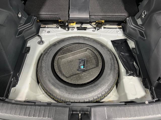 ヤリスクロス ハイブリッドＺ　バックカメラ　衝突被害軽減システム　レーダークルーズ　パワーシート　スマートキー　ＬＥＤヘッド　ＥＴＣ　純正１８インチアルミ　オートハイビーム　オートライト　オートエアコン　Ｂｌｕｅｔｏｏｔｈ（54枚目）